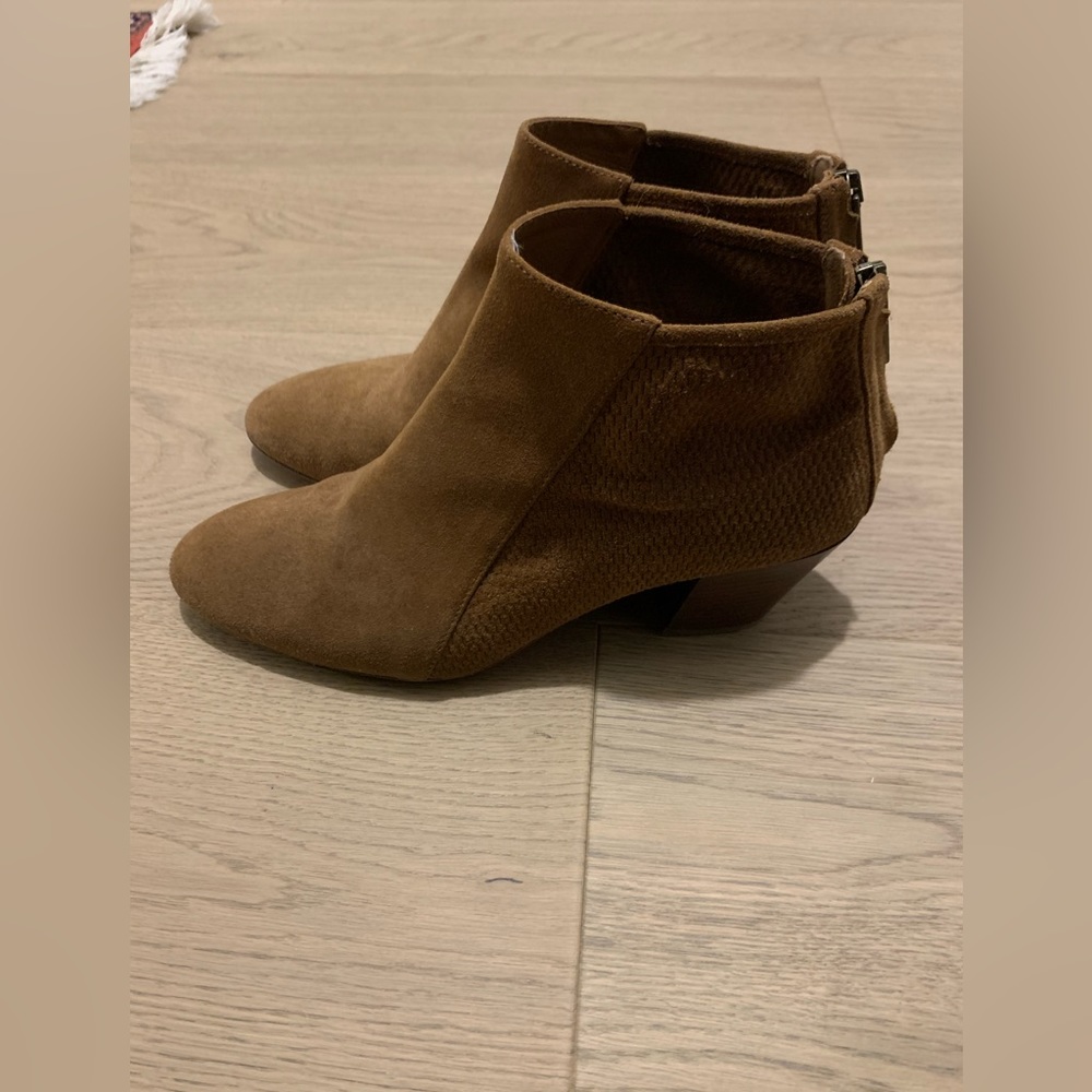 suede cognac color bootie worn once with no wear to heel ladies 8.5